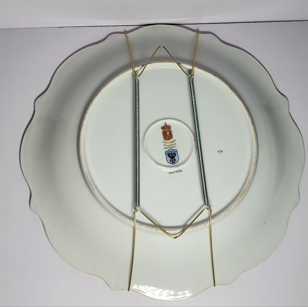 Schumann Arzberg Bavarian Gold Rim "Wild Rose" Decor Plate Collectible - Picture 3 of 4